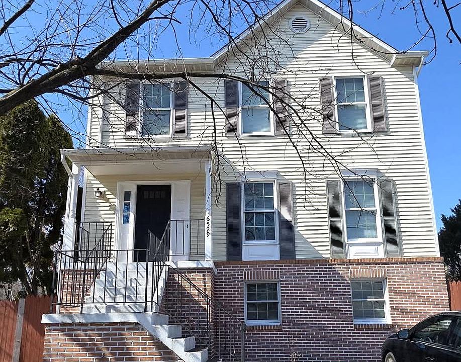 1st image of 6529 Huntshire Dr