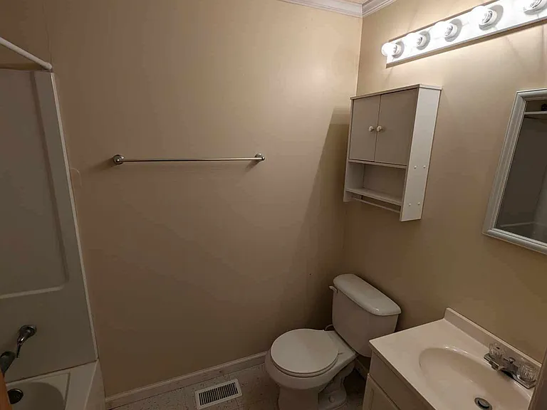 317 Grant Dr — Photo 13