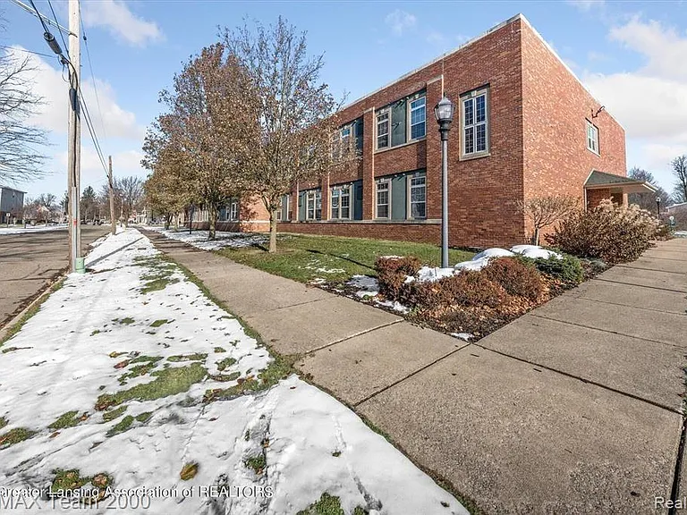 335 Horatio St #204 — Photo 2
