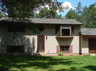 2430 Magnolia Dr, Plover, WI 54467