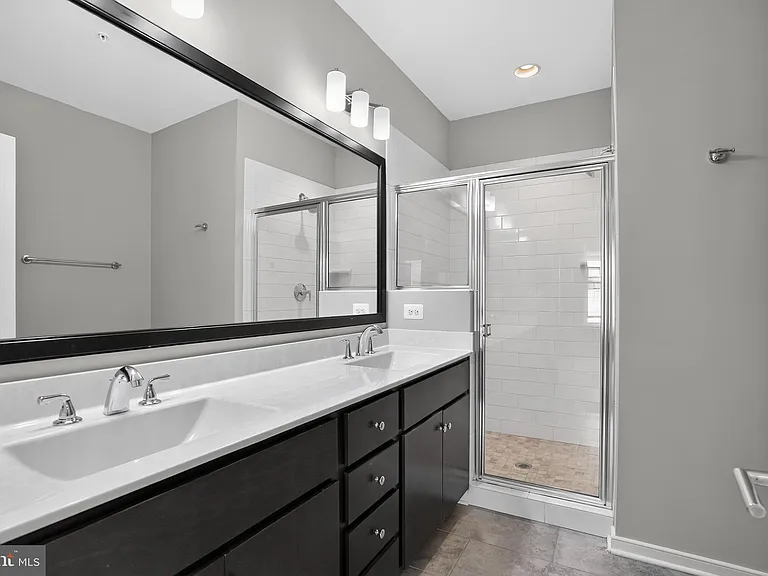 22964 Cabral Ter — Photo 16