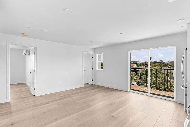 1259 Lincoln Ave — Photo 4