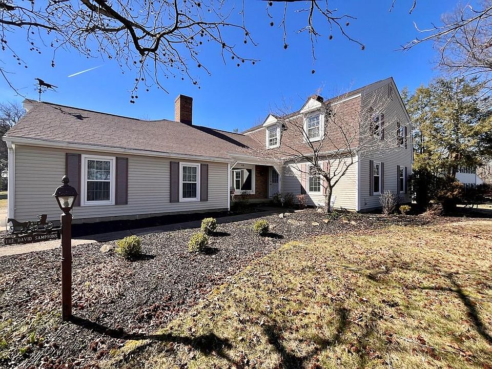 1st image of 49 Applewood Dr