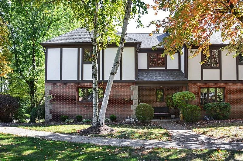 1646 Stone Mansion Dr photo 1