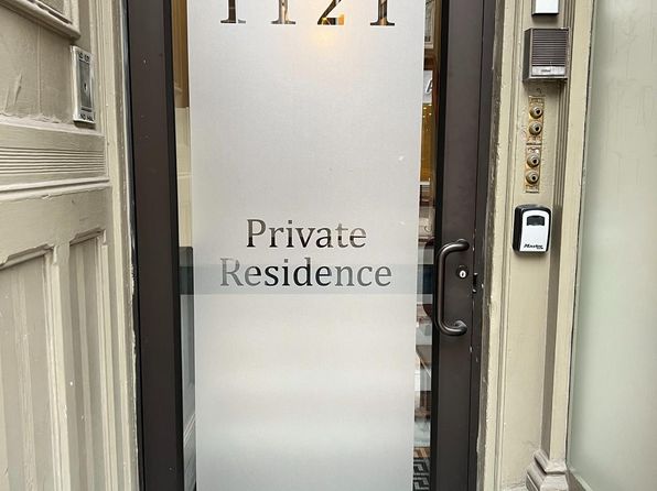 1121 Walnut St APT 2R