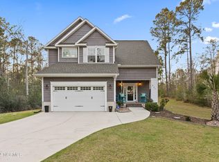 201 White Oak Bluff Rd, Stella, NC 28582