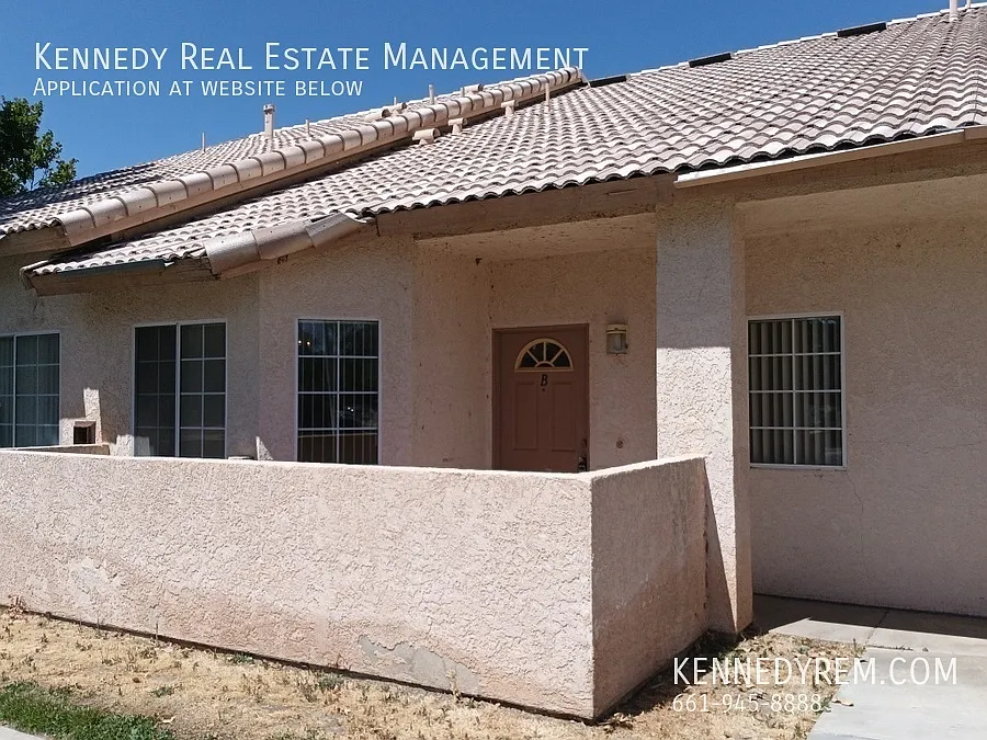 2 bed, 1.5 bath, $1,795 — Photo 2