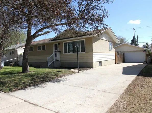 3907 W 49th Ave, Lloydminster, SK S9V 0S1