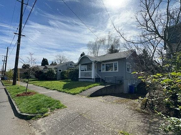 5th image of 1732 NE Dekum St