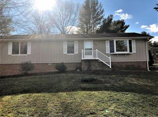 18 Link Rd, Lexington, VA 24450