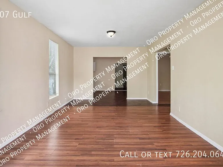 607 Gulf — Photo 22