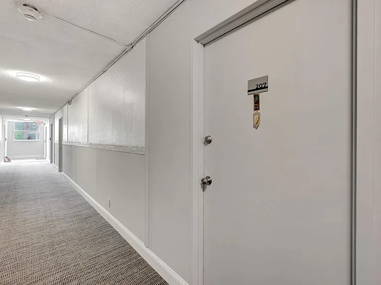 1913 S Ocean Dr #207 — Photo 28