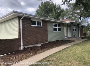 603 Rockledge Rd, Lawrence, KS 66049