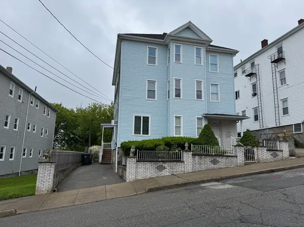 118 Last St, Fall River, MA 02724