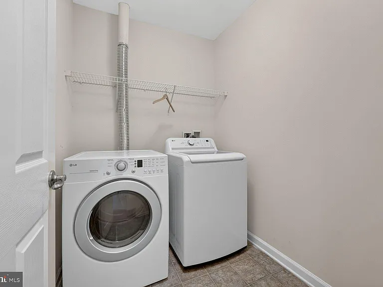 2293 Merseyside Dr — Photo 7