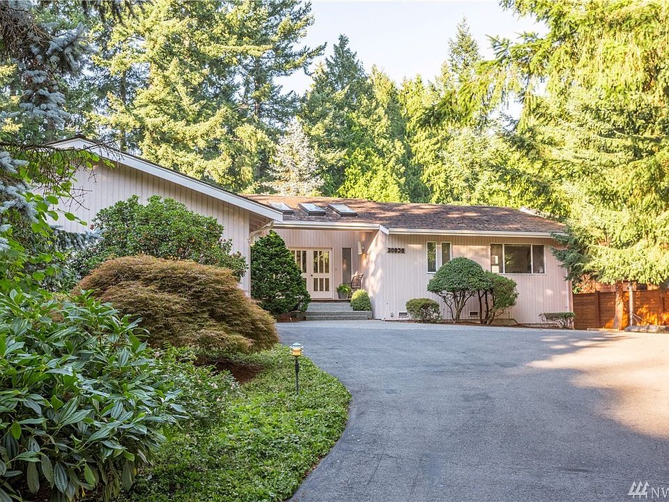 1st image of 20930 NE 25th St