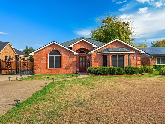 1614 Avenue E, Grand Prairie, TX 75051
