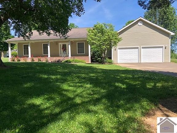 2nd image of 1420 Skyline Dr