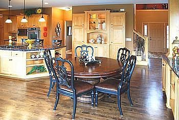 4th image of 3511 Crestmoor Pt