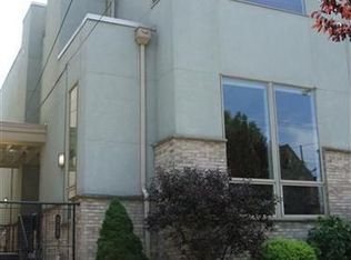 515 Literary Rd, Cleveland, OH 44113