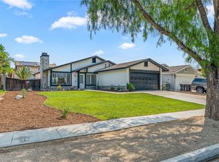 1157 Fallbrook Dr, Corona, CA 92878