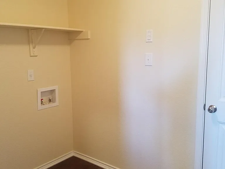 2543 Valley Forge Dr — Photo 6