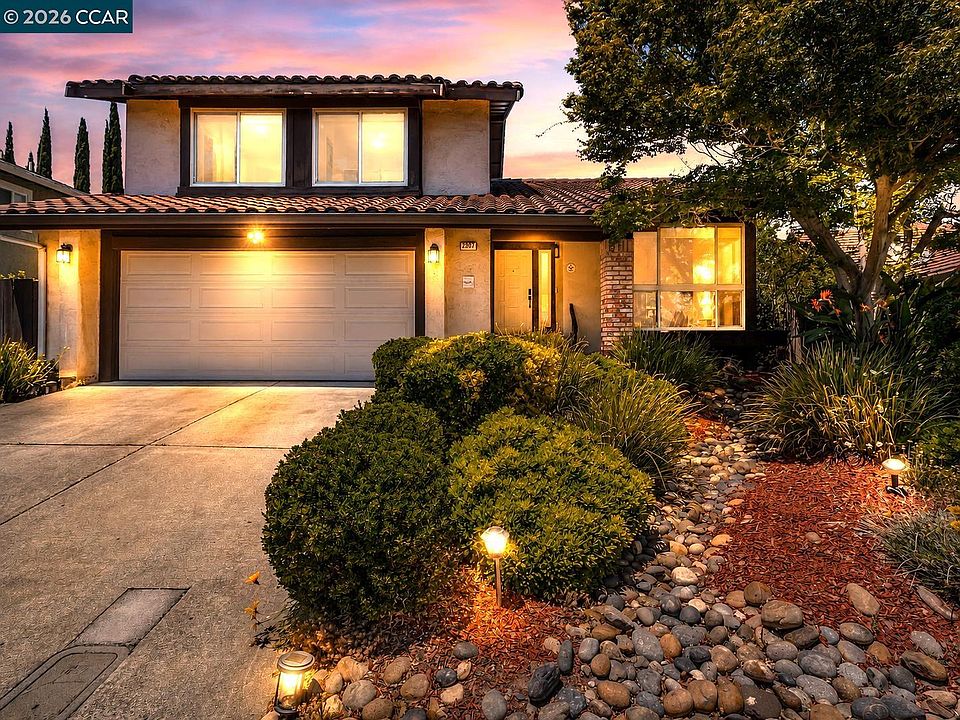 1st image of 2307 Oak Glen Cir