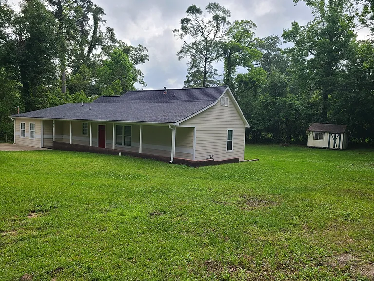 917 Linda Ln — Photo 4
