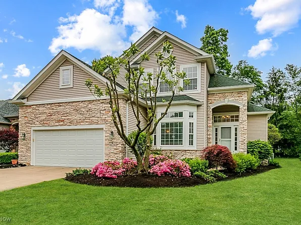 11378 S Forest Dr, Painesville, OH 44077