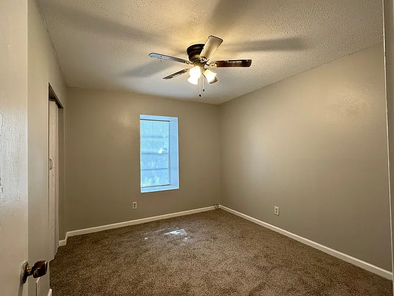 2733 Silverspur Dr — Photo 6