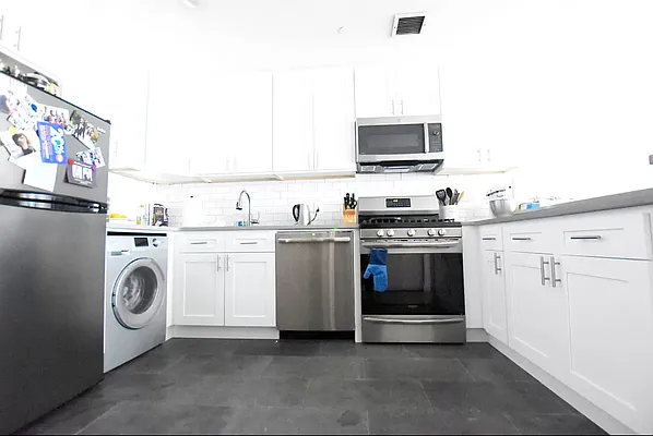 Rented by REAL New York | media 10