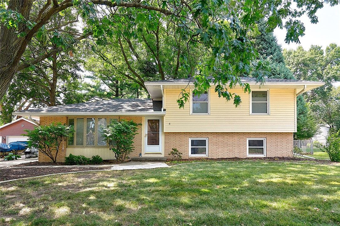 4108 75th St, Urbandale, IA 50322 Zillow