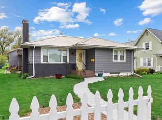 2408 Chancy St, Clinton, IA 52732