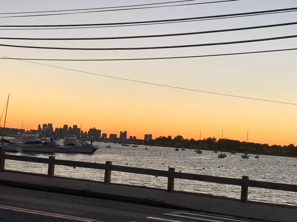 26 Beacon St, Winthrop, MA