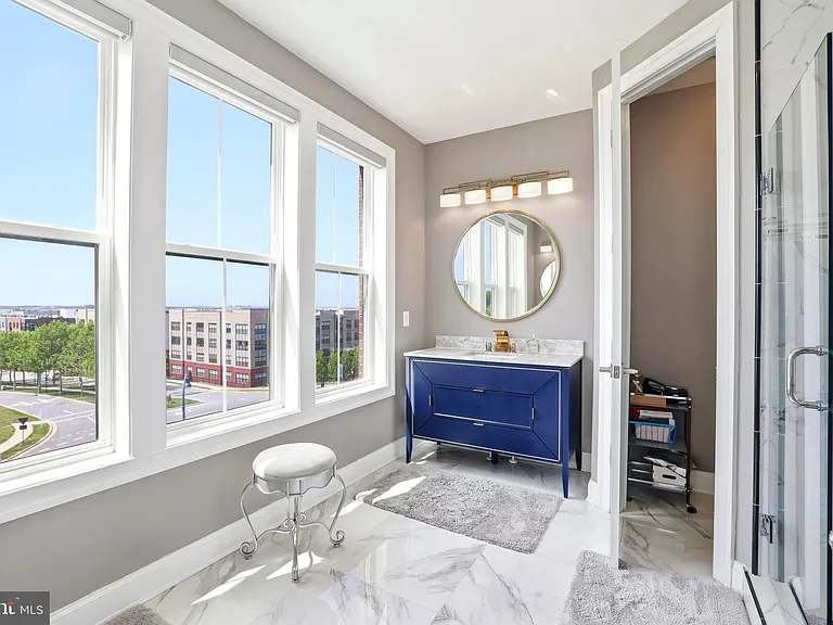 500 Riversail Ln #438 — Photo 32