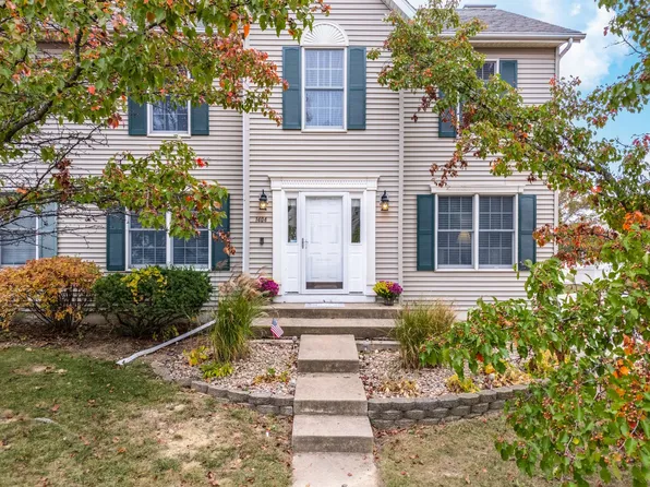 1404 Whitefield St, Normal, IL 61761