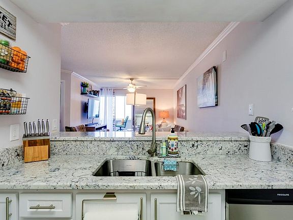 5th image of 2615 Cove Cay Dr Unit 305