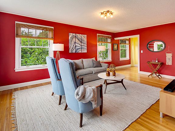 5th image of 711 Belmont Pl E APT 103