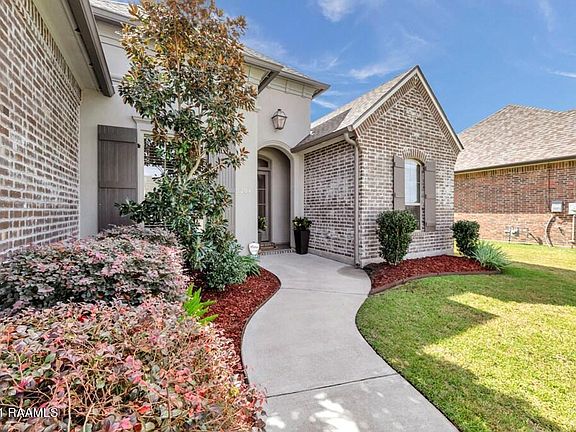 3rd image of 204 Windy Feather Dr