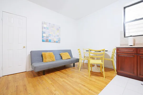 Rented by Cargon Realty | media 5