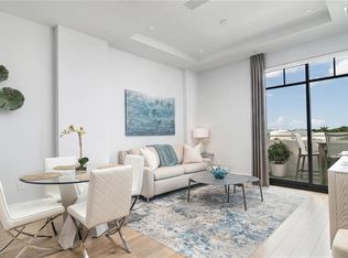 101 8th St S #306, Naples, FL 34102