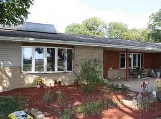 1417 E Weidman Rd, Rosebush, MI 48878