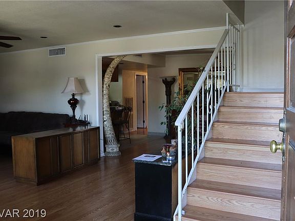 2nd image of 3705 Heritage Ave