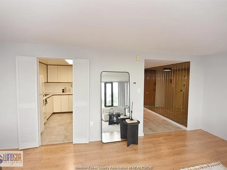 2144 Pelissier St #601 — Photo 20