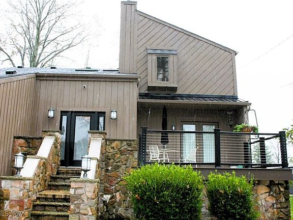 3rd image of 166 Shrakes Hotel Dr