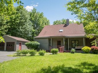 1364 Best Rd, East Greenbush, NY 12061