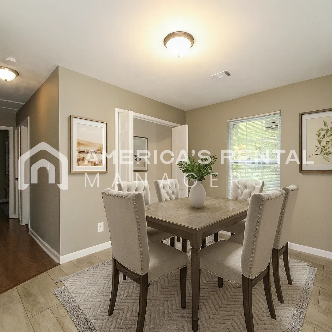 Modern 3-Bedroom Home With Open Layout And Convenient Location! Coming Soon — Photo 4