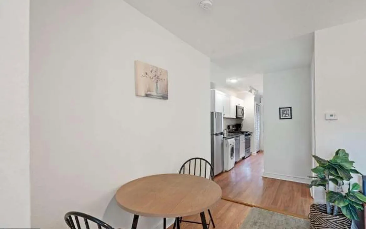 114 P St SW — Photo 3