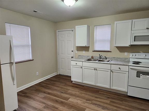 4th image of 2314 Spencer Ave