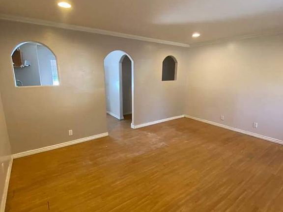 4th image of 1222 Sierra Blvd APT 3